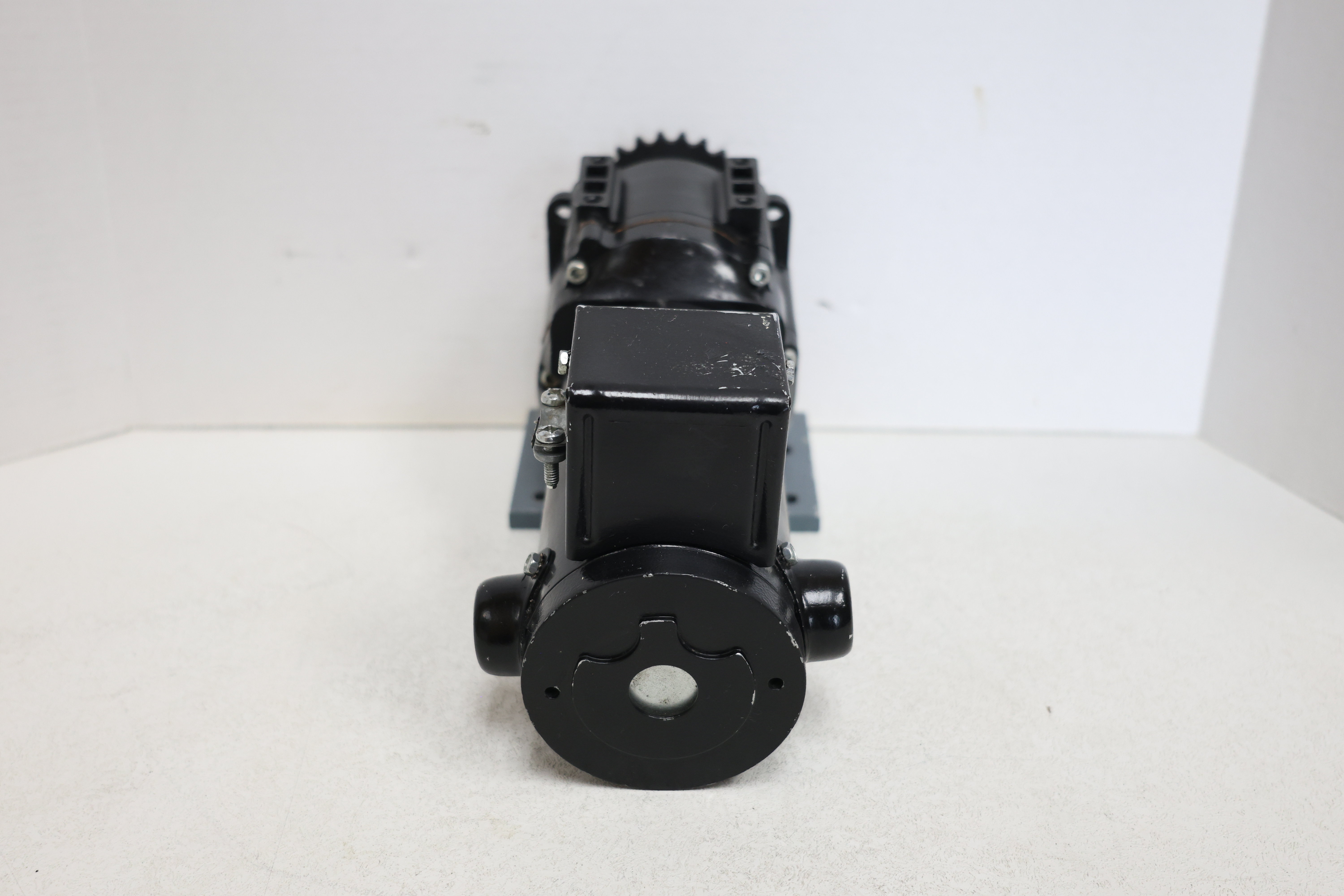 Used Maxi-Torq Permanent Magnet Gear Motor 4Z362A GHA-14