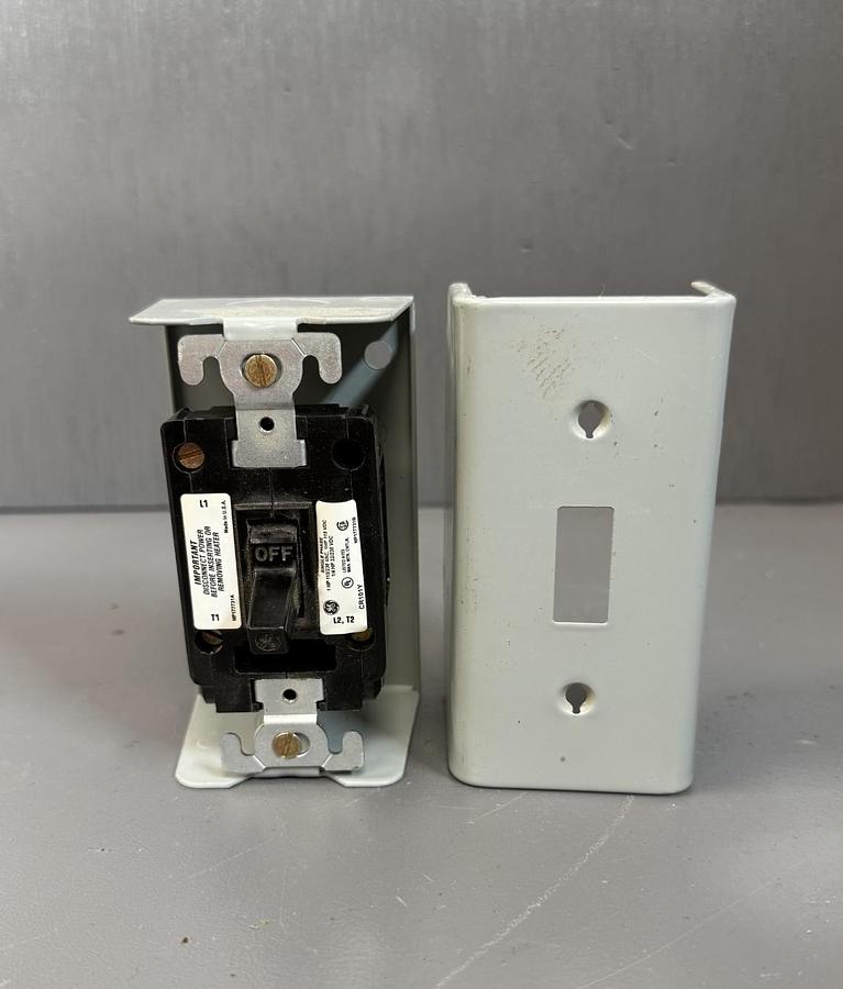 Used GE Manual Motor Starter CR101Y 1 Poles, 16 A, Thermal Protection, Toggle Switch GHA-110