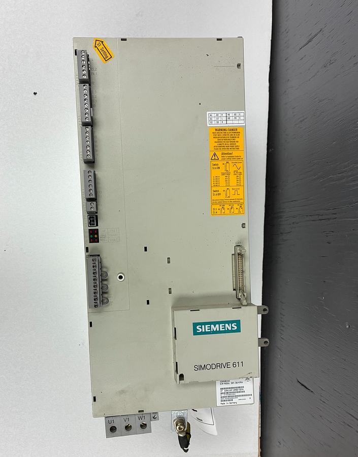 Used Siemens SIMODRIVE 611 6SN1145-1BA02-0CA1 Control Module – 2-Axis, E/R Interface Version A GHC-52
