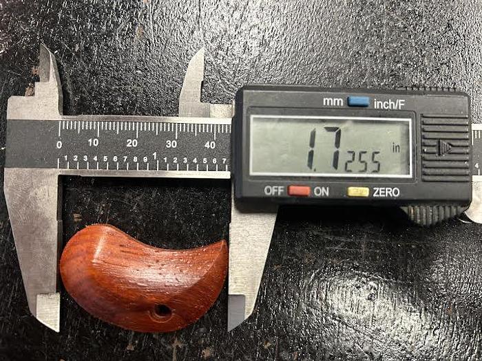 Used Cobra Arms Custom Grips Rosewood (Varnished) - GHC-11