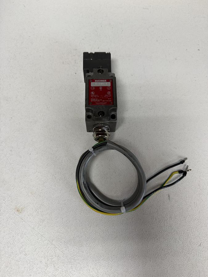 Refurbished (Refurbished) Euchner NZ1VZ-538 E Safety Interlock Switch GHC-27