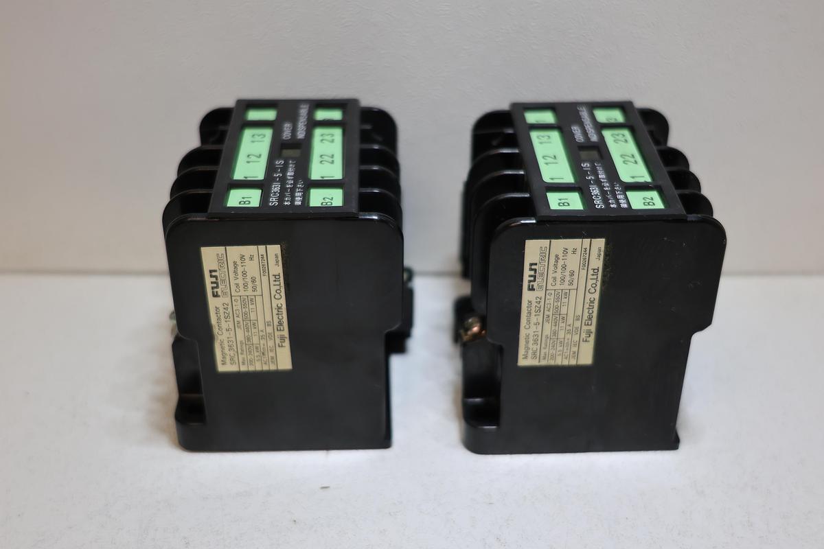 Used FUJI SRC3631-5-1N magnetic contactor 100/100-110V AC 3 Pole (Lot of 2)  GHA-186