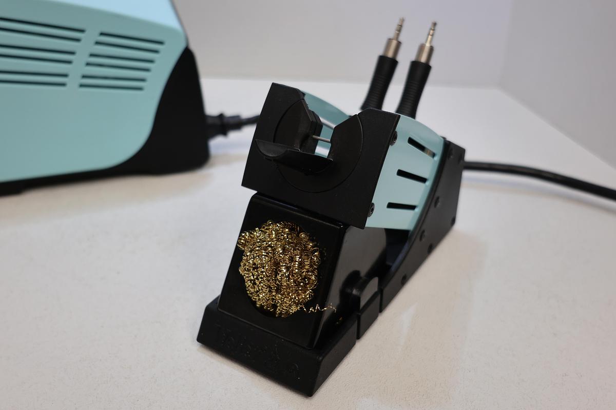 Used Weller WX2 200W Soldering Station w/ WXMP-MS Iron Stand & Tips Tested