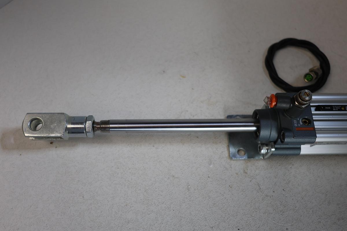 Used Metal Work Pneumatic Cylinder – ISO 15552 Series 3 (32mm Bore x 125mm Stroke) PN:1213320125CN