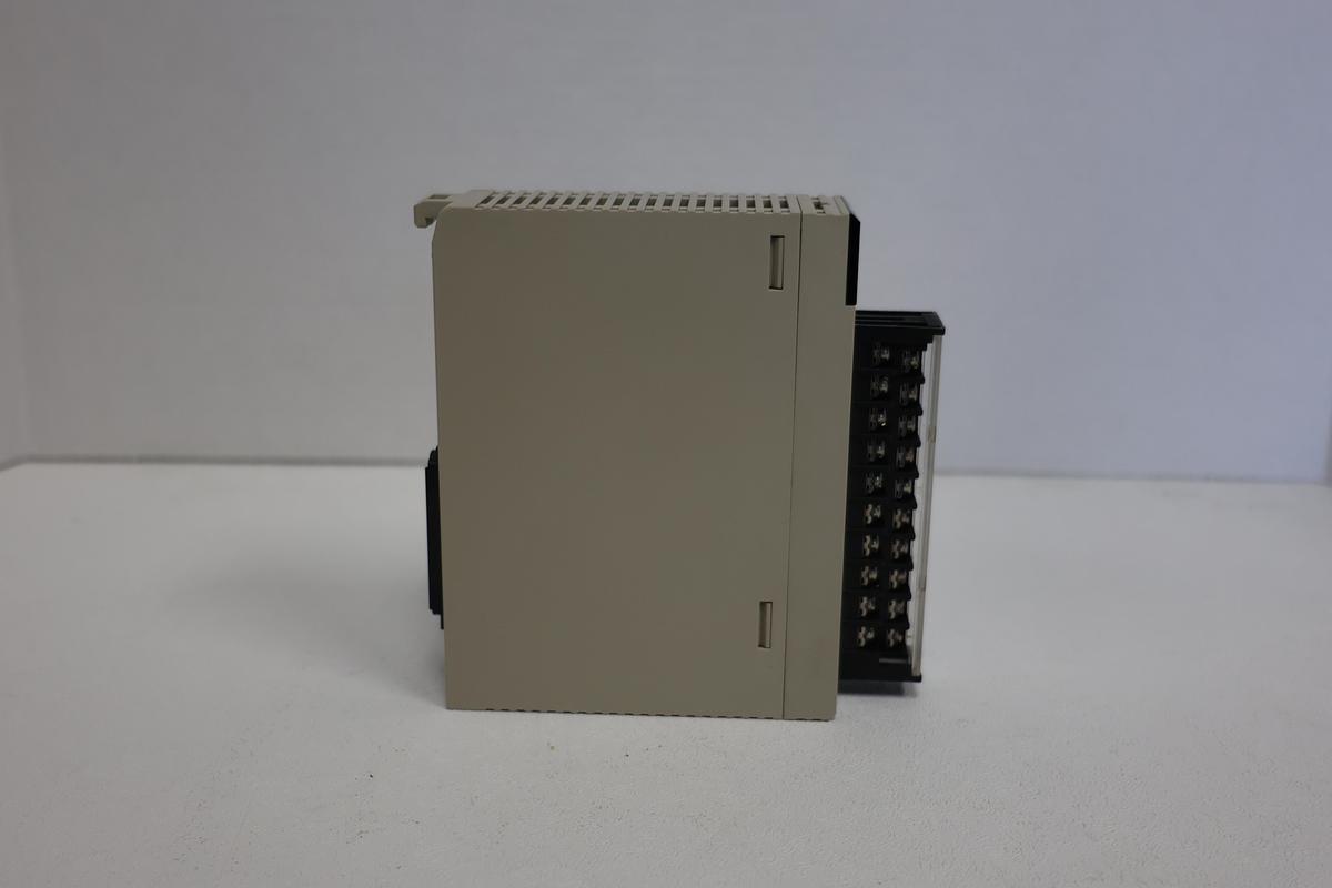 Used OMRON CS1W-ID211 Digital Input Module | 16-Point, 24V DC | For CS1 Series PLC GHC-34
