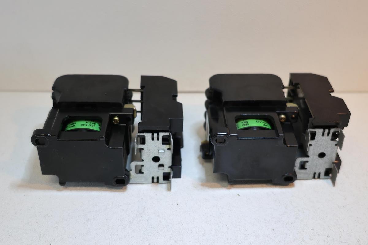 Used Fuji Electric SRCa-363105 (4A1B) Magnetic Contactor – 4NO + 1NC Auxiliary Contacts (Lot of 2) GHA-186
