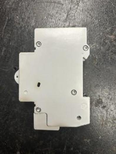 Used GE V-LINE D15 CIRCUIT BREAKER V37115 277/480V 15A  - GHC-16