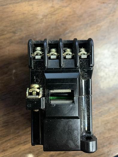 Used Fuji Electric Co. SRCa3631-0(4a) Magnetic Contactor GHA-49