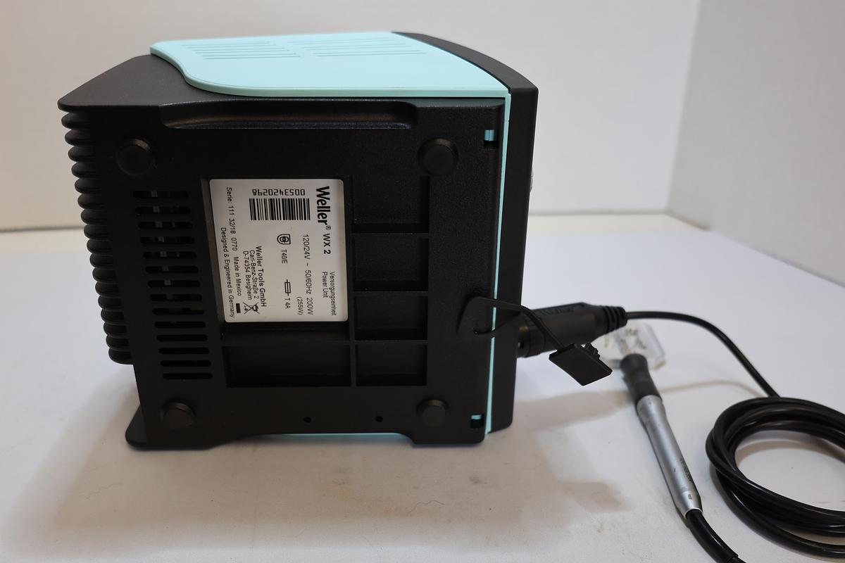 Used Weller WX2 Soldering Station w/ WXP120 Iron Tested Working 200W