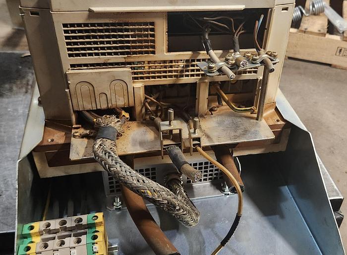 Used KEB F4 Drive 16F4C2H-4G01 Oerlikon Leybold Vacuum F4 - GHB-87