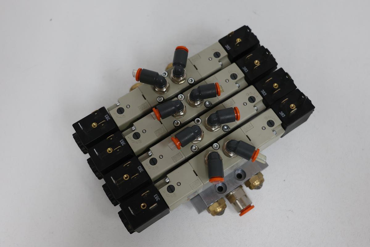 Used Metal Work Pneumatic Valve Manifold + Pneumatic Cylinder + Solenoid Valves – Fluid Automation Systems – 24VDC – 10 Bar GHA-188