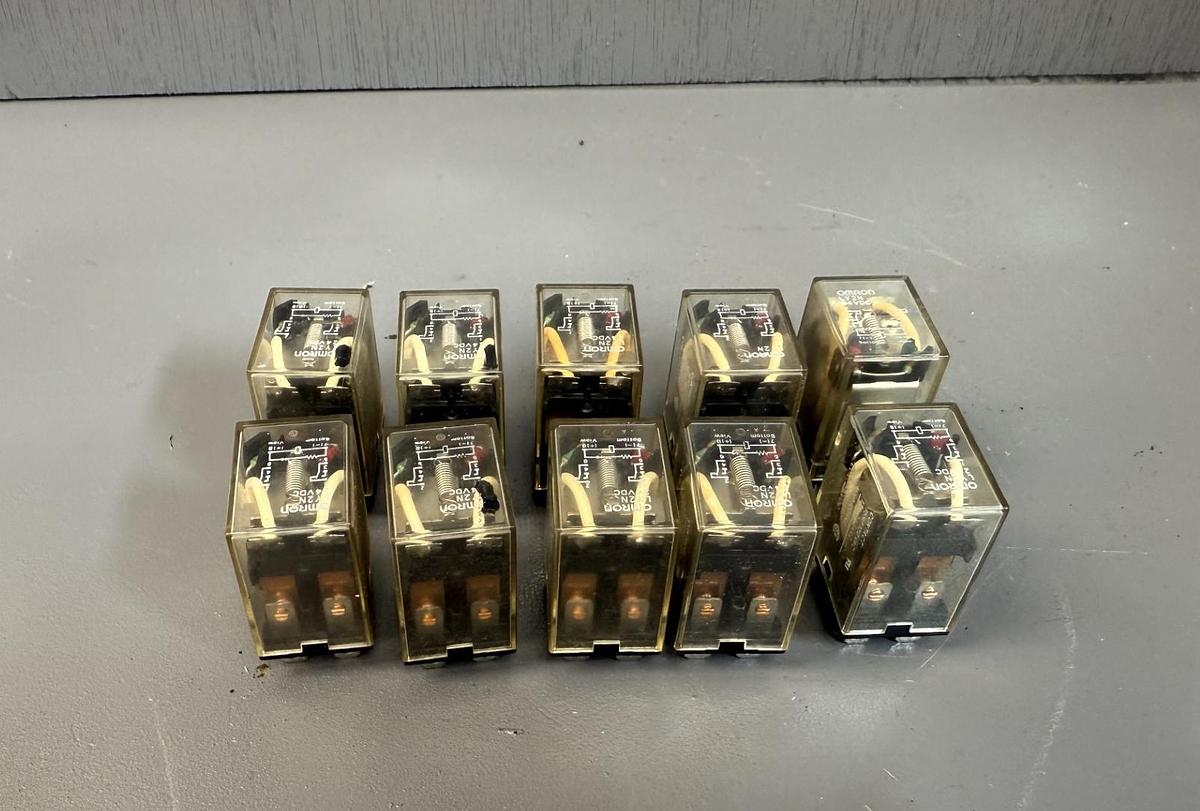Used (LOT OF 10) OMRON LY2N 24VDC RELAY GHA-GC9
