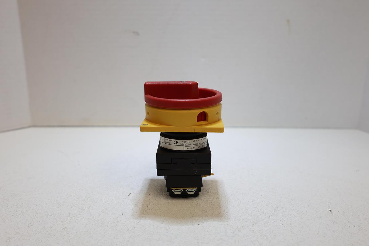 Used Klockner Moeller T0-1-102 Rotary ON/OFF Power Switch Industrial Cam Switch