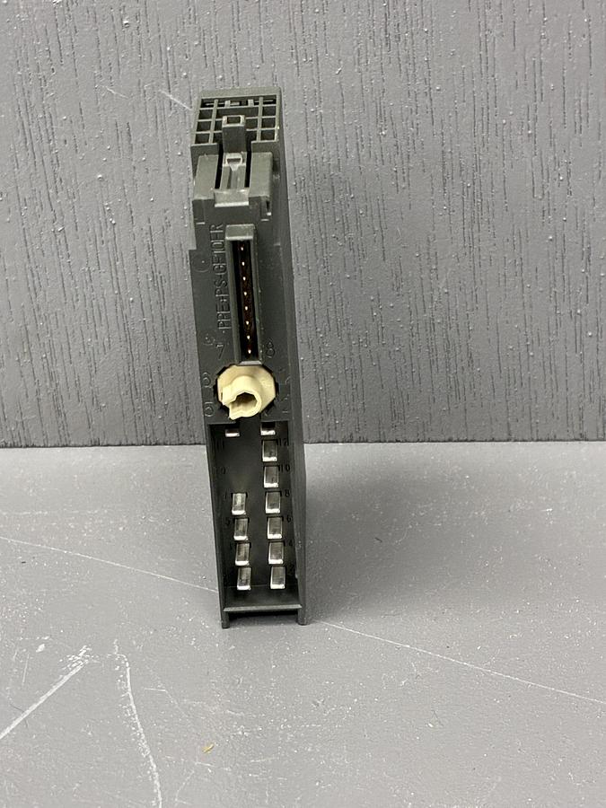 Used Siemens 6ES7 132-4BB31-0AA0 Digital Output Module GHC-34