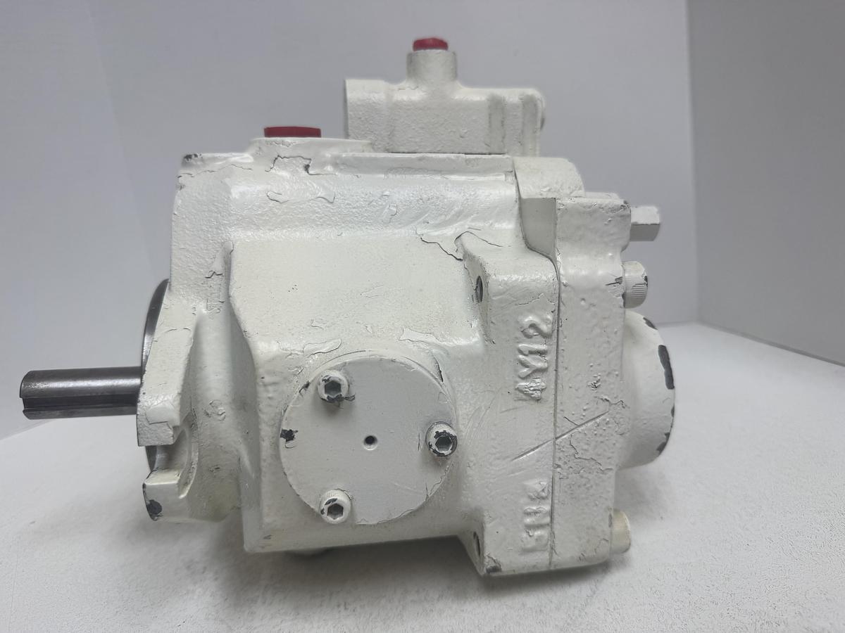Used Sundstrand Hydro Transmission L38-7044K Hydraulic Pump GHB-92
