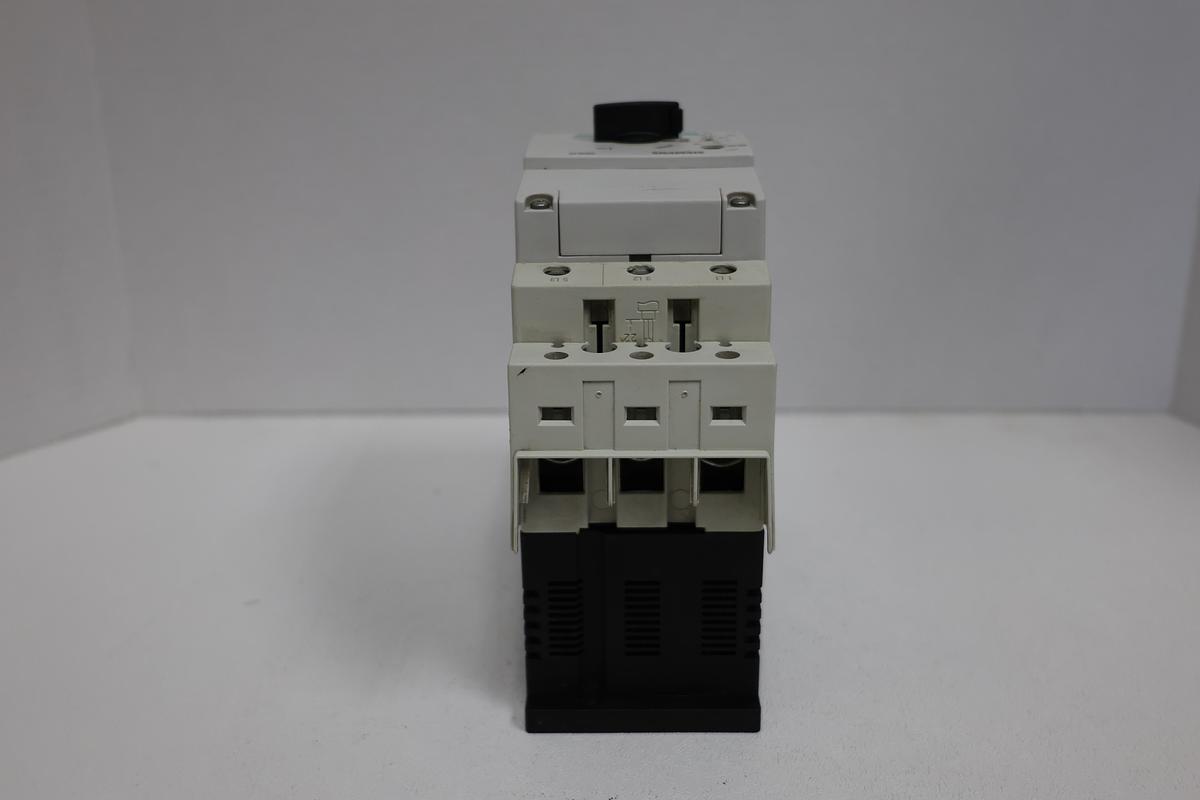 Used Siemens 3RV1042-4FA10 Motor Protection Circuit Breaker – 28-40A, 3-Pole, 520A GHC-37
