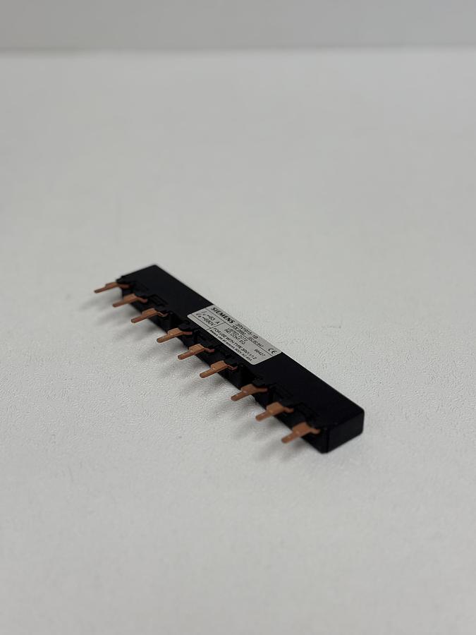Used SIEMENS 3RV1915-1B – Busbar Adapter / Connection Module GHC-38