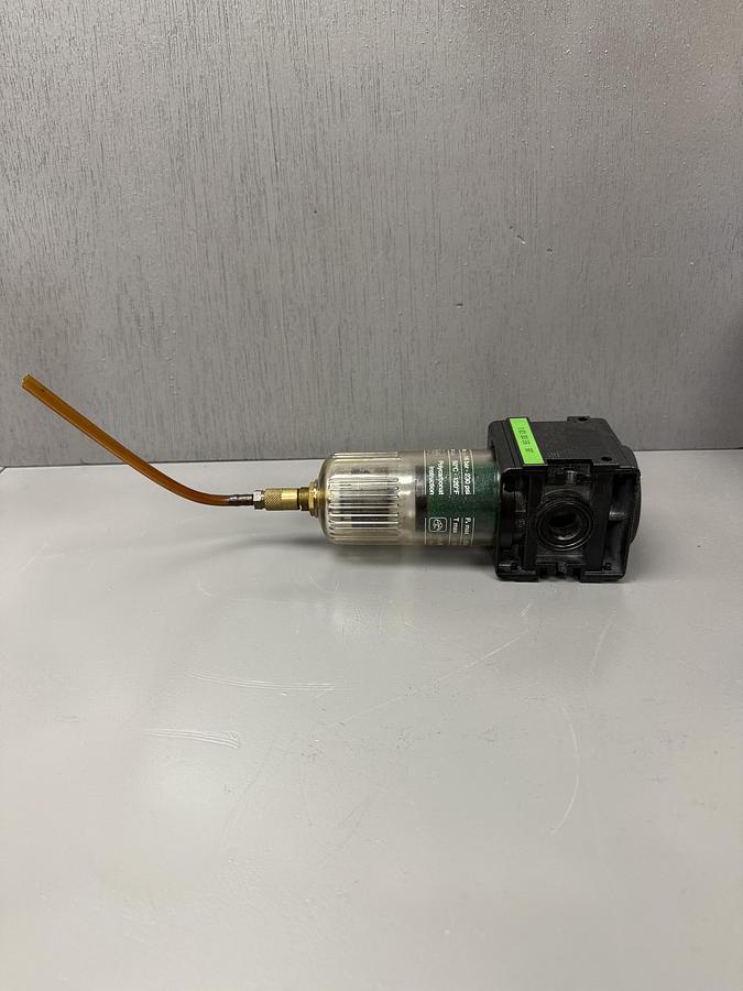 Used Bosch Rexroth Aventics 0 821 303 536 587 Pneumatic Valve GHC-39