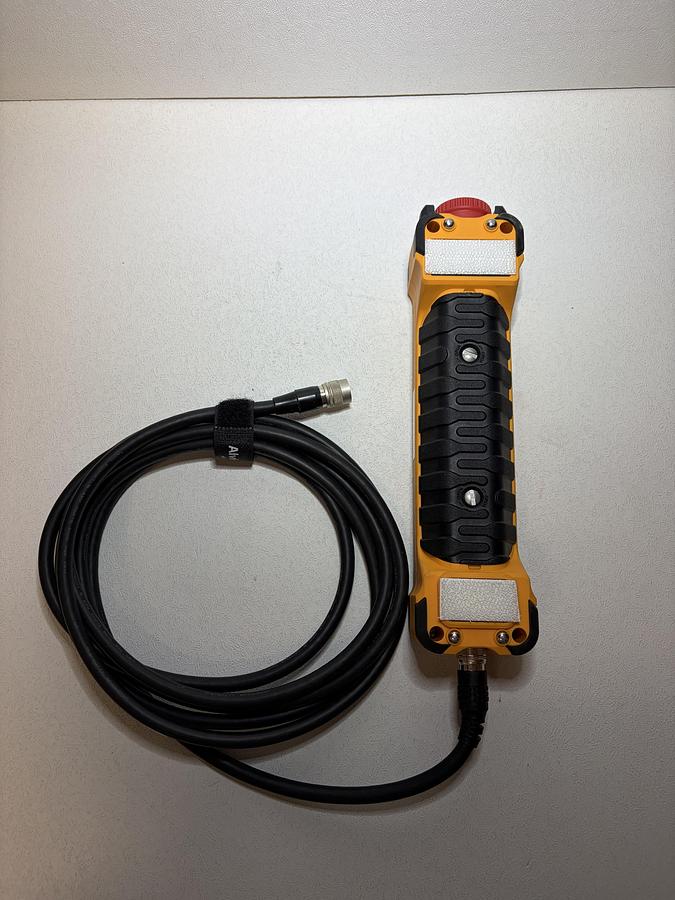 Used Juuko Remote HV-K 1200 On/Off Transmitter for 6 Sections with cord GHC-53