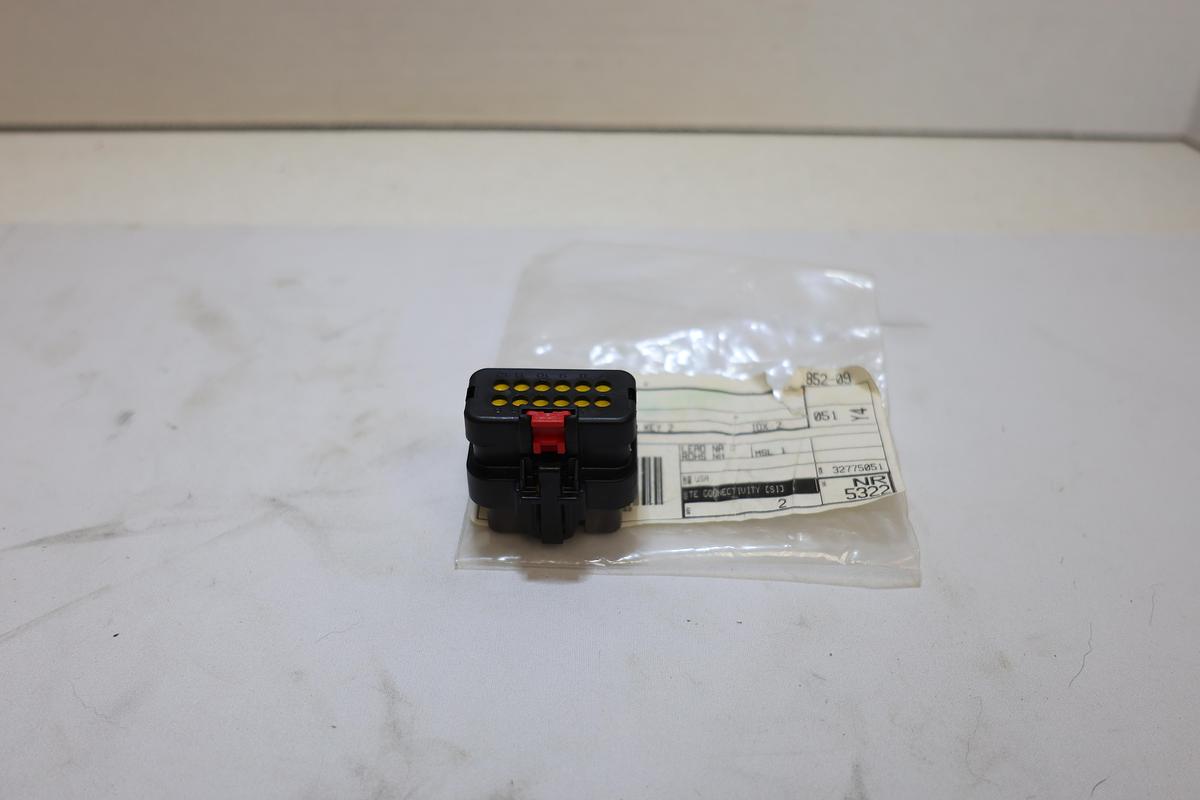 TE Connectivity AMP 776437-2 AS 16 12 Position Plug Assembly Key 2 New