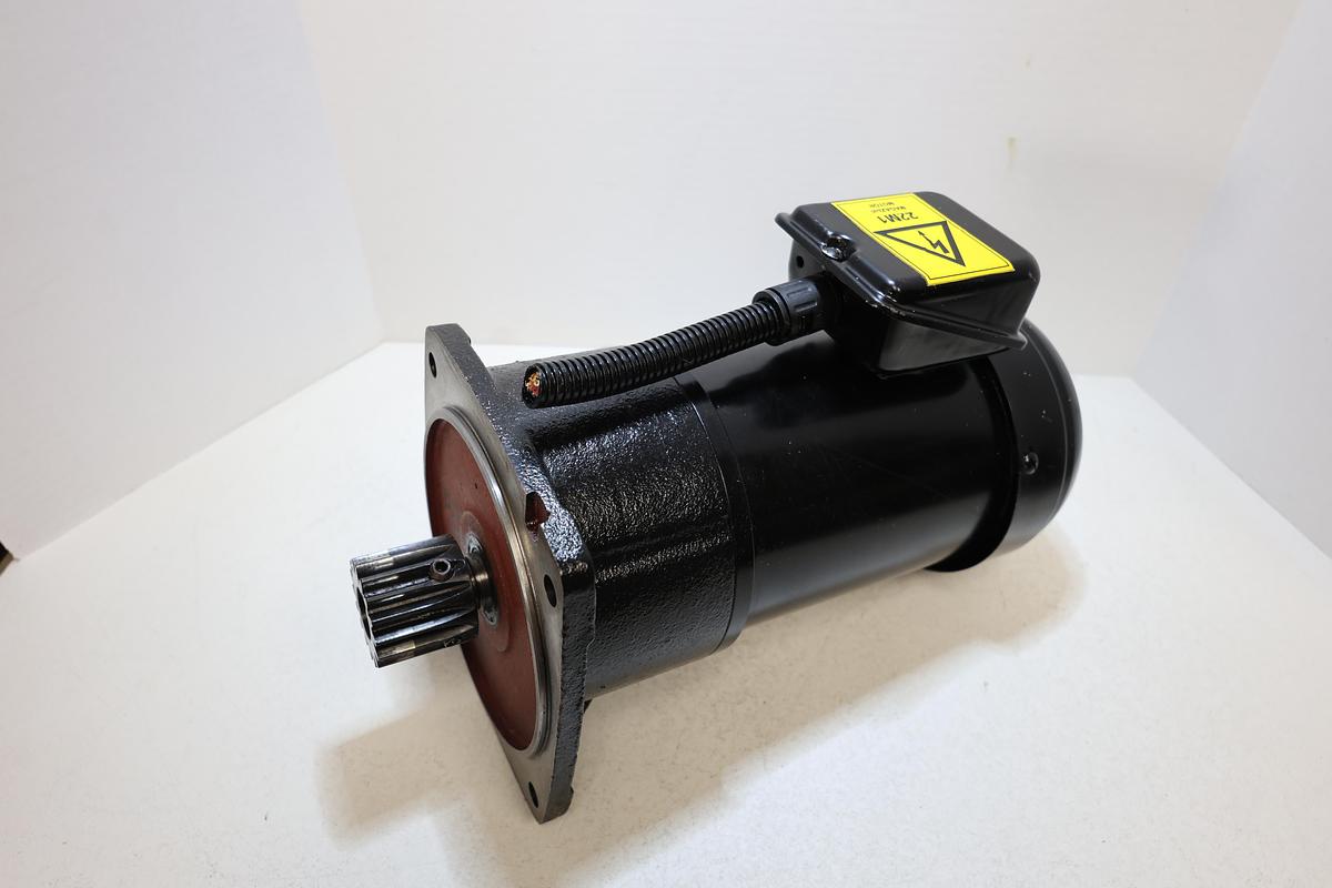 Used Taiwan Tainan 1/2HP 220V 48 Pole Phase Induction Motor 1450 RPM Used