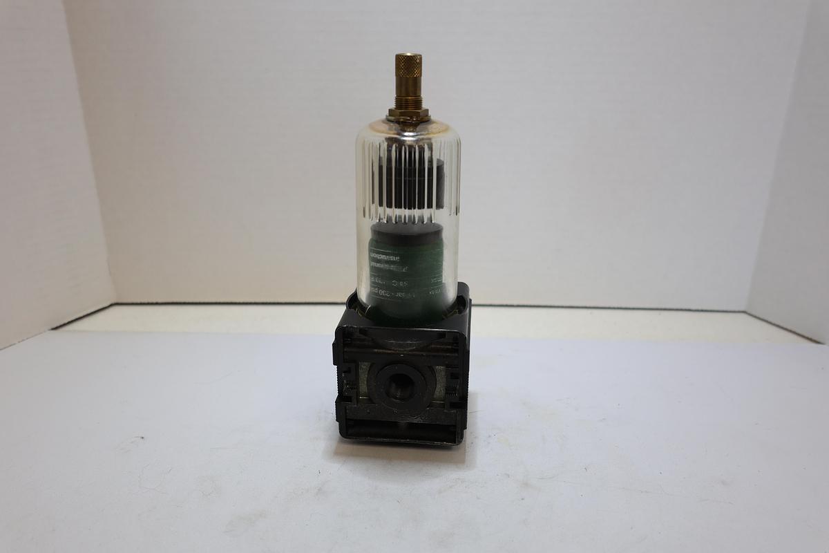 Used Bosch Rexroth 0821303536 Pneumatic Air Filter Assembly 230 PSI Used