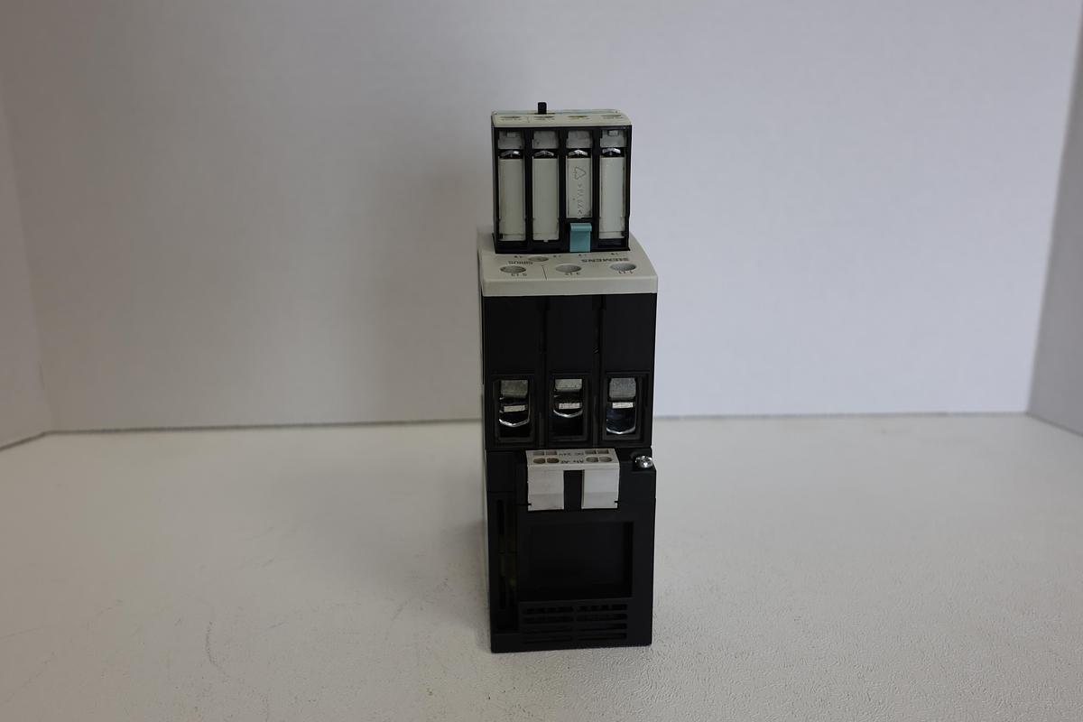Used Siemens 3RT1035-3BB40 Power Contactor S2 w/ 3RH1921-1HA22 Auxiliary block+3RT1936-1TR00