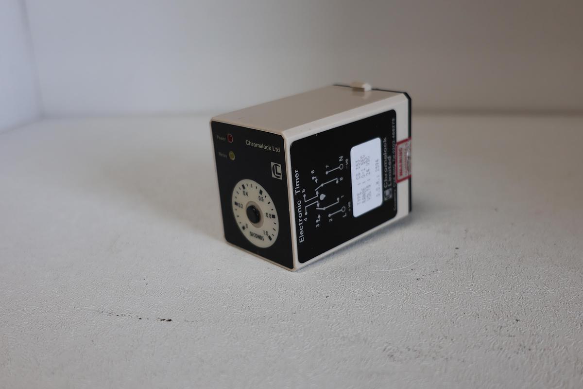 Used Chromalox Electronic Timer CS-353 – Industrial Control Timer