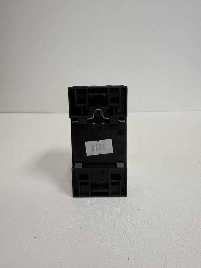 Used Siemens 3RV1011-1GA10 Motor Protection Circuit Breaker GHC-39