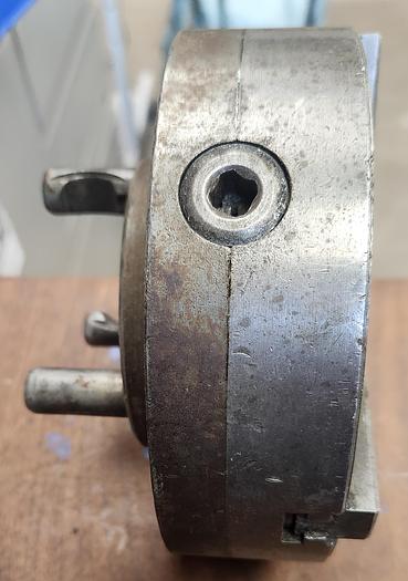 Used Used Skinner 6" 3 Jaw Lathe Chuck 5606-D3-62A - GHA-76