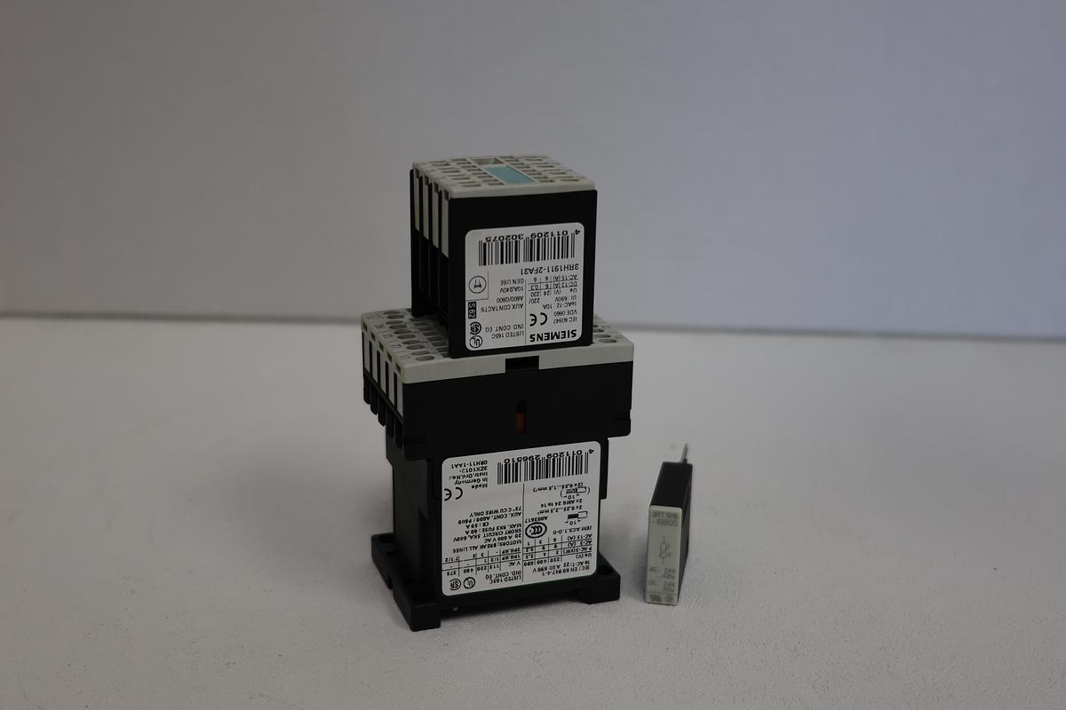 Used SIEMENS 3RT1016-2BB42 Paired w/ 3RH1911-2FA31 + 3RT1916-1BB00