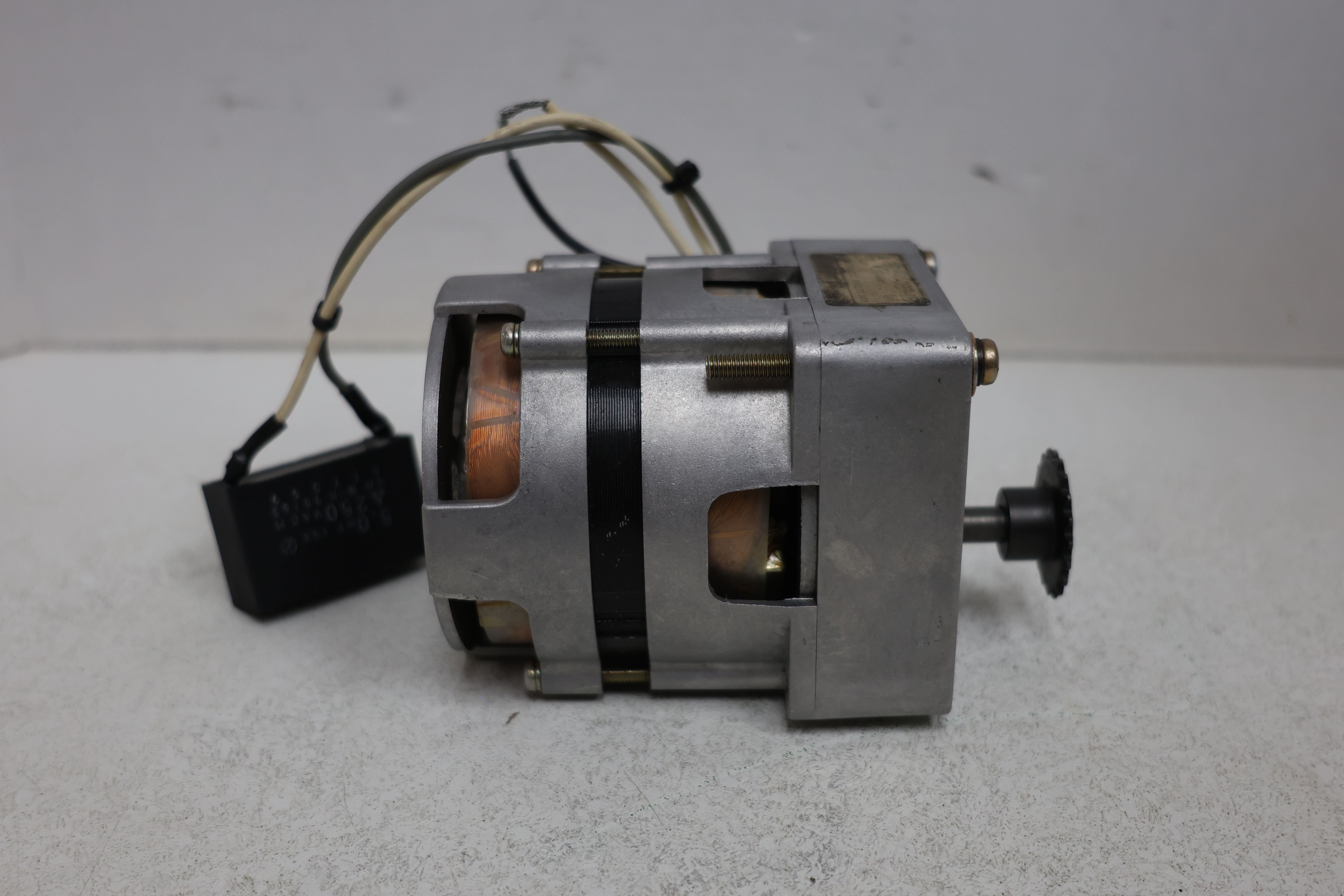 Used Matsushita Electric 2FCC-20BP-18 Electric Motor 115V w/ Capacitor Japan GHA-14