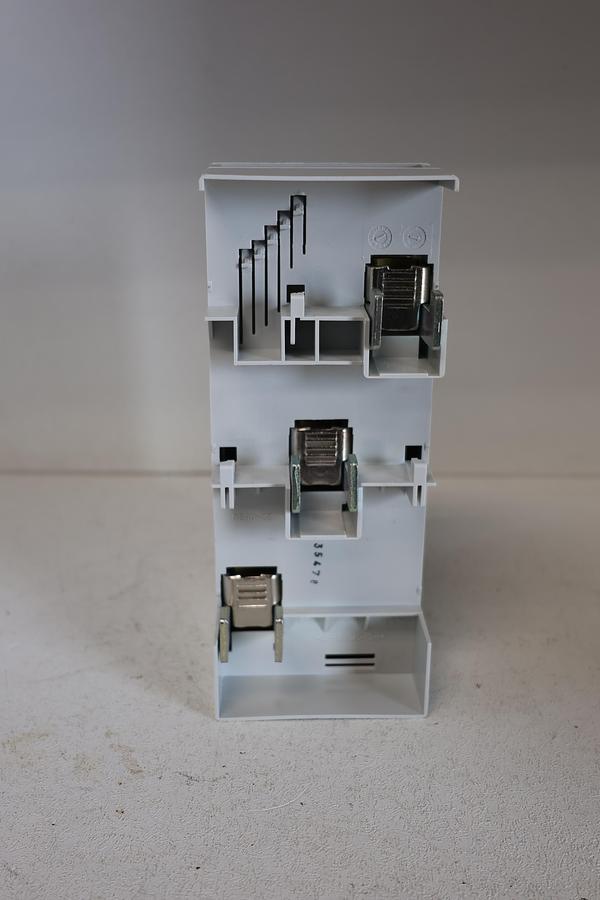 Used Wöhner 01243 Connecting Terminal Plate – 3 Pole Industrial Busbar Power Distribution USED GHA-184