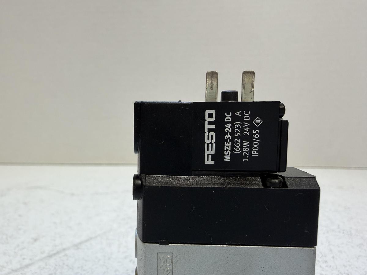 Used Festo CPE14-M1BH-3GL-1/8 Pneumatic Solenoid Valve 24VDC G1/8 P/N 196929