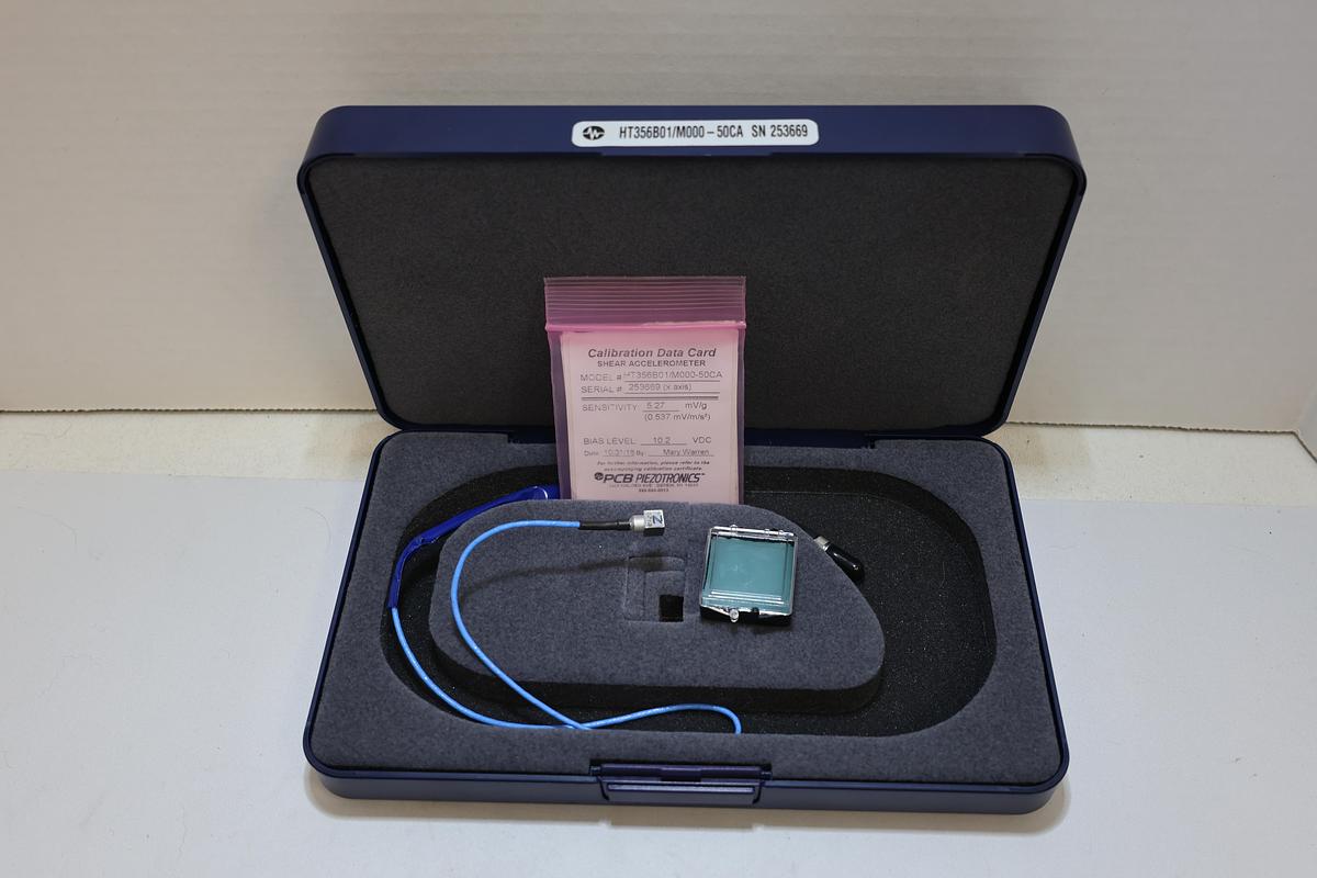 Used PCB 482C05 Vibration Analysis System w/ 2 HT356B01 Sensors & 034G10