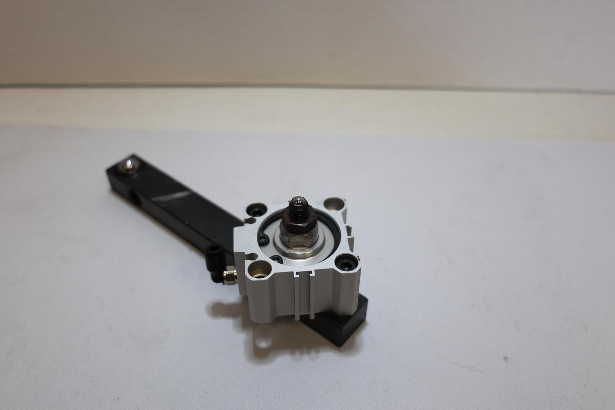 Used SMC CQ2B32-5S Compact Pneumatic Cylinder w/ Lever Arm Assembly