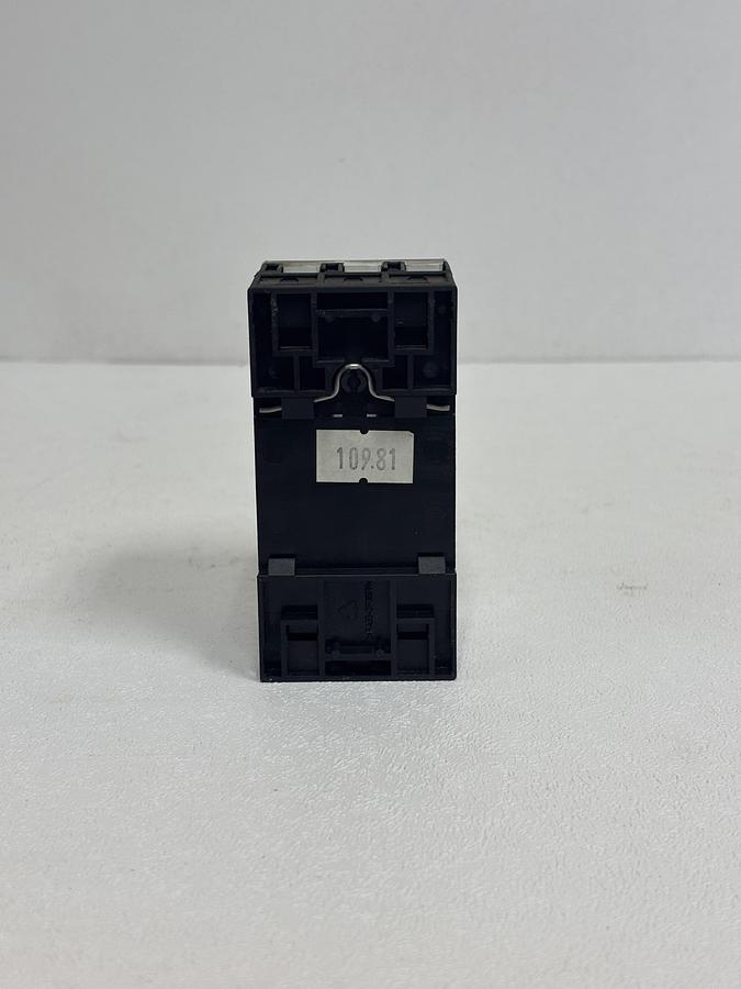 Used Siemens 3RV1011-0JA10 SIRIUS Motor Protection Circuit Breaker GHC-40