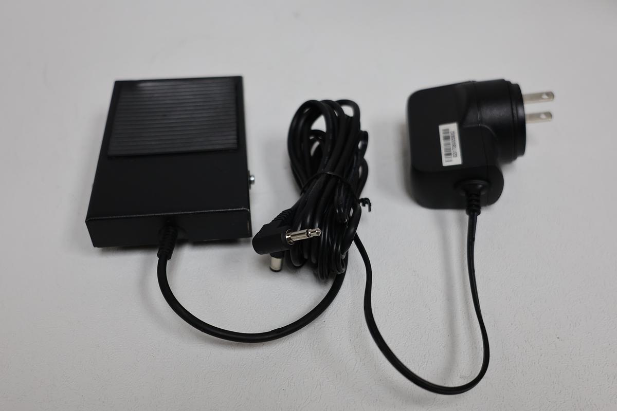 Used Techcon Systems Digital Fluid dispenser TS250 24V DC  Max P: 100PSI