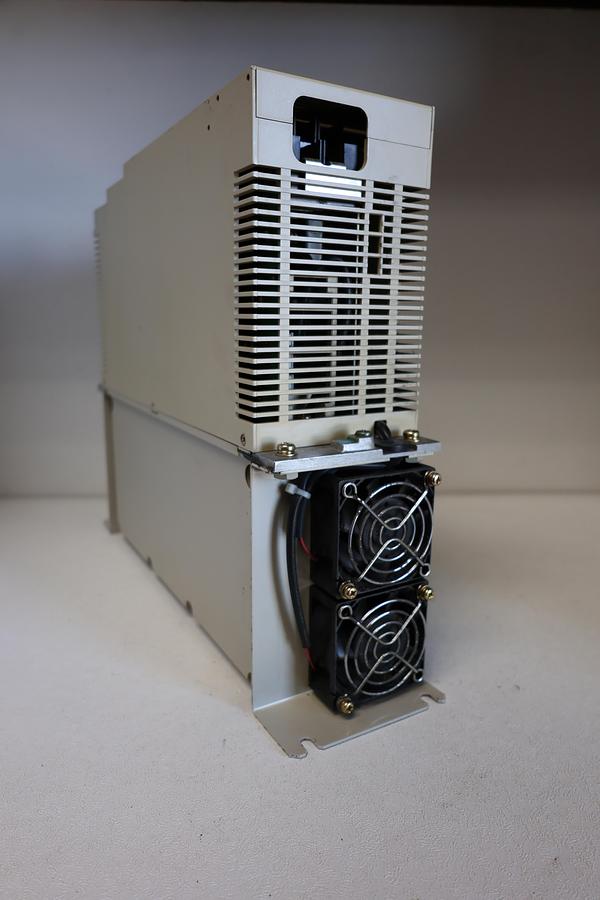 Used Yaskawa CIMR-M5A27P50-XXXD AC Drive GHB-81