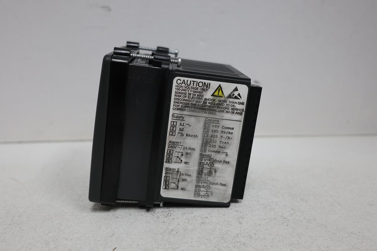 Used Watlow F4PH-FFAB-11RG Series F4 Temperature Controller 100-240V Type 4X GHA-37
