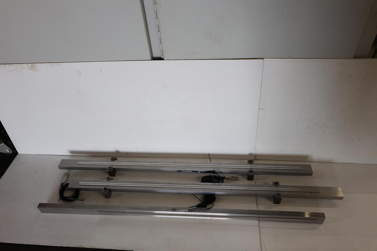 Used Renishaw RSLM20 High-Accuracy Incremental Linear Scale Option 1 – Used