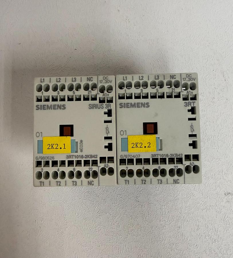 Used (Lot of 2) Siemens 3RT1016-2KB42 SIRIUS 3R Power Contactor GHC-40