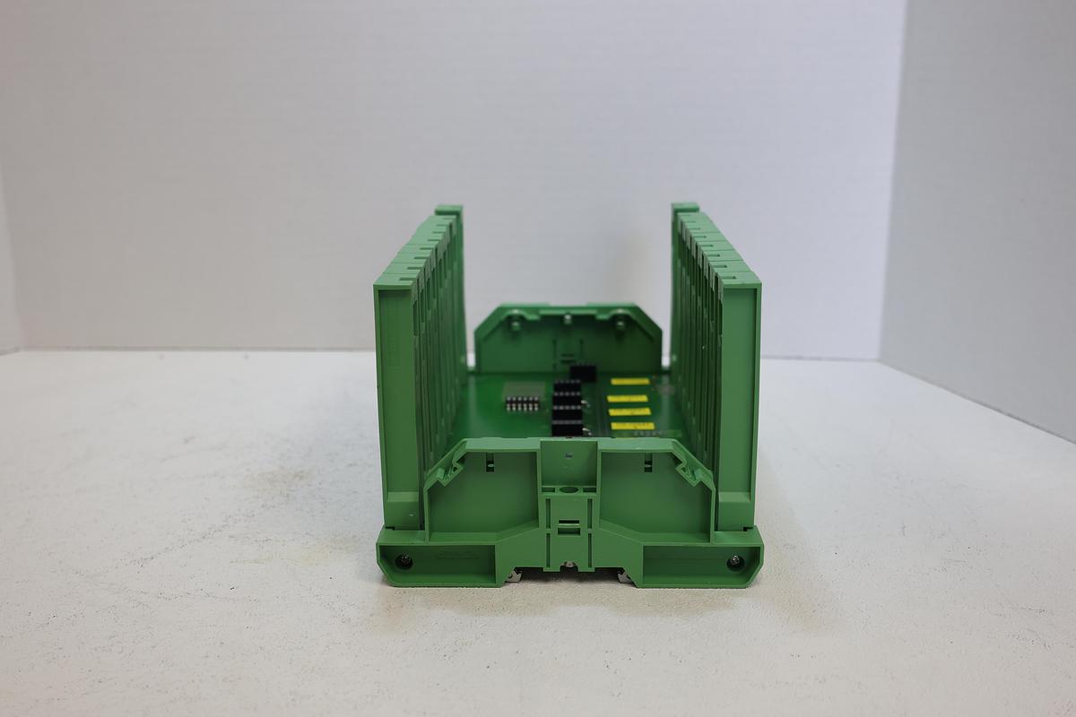 Used Dina Elektronik DNDS-8M PLC Rack System DIN Rail Mount Control Module Backplane