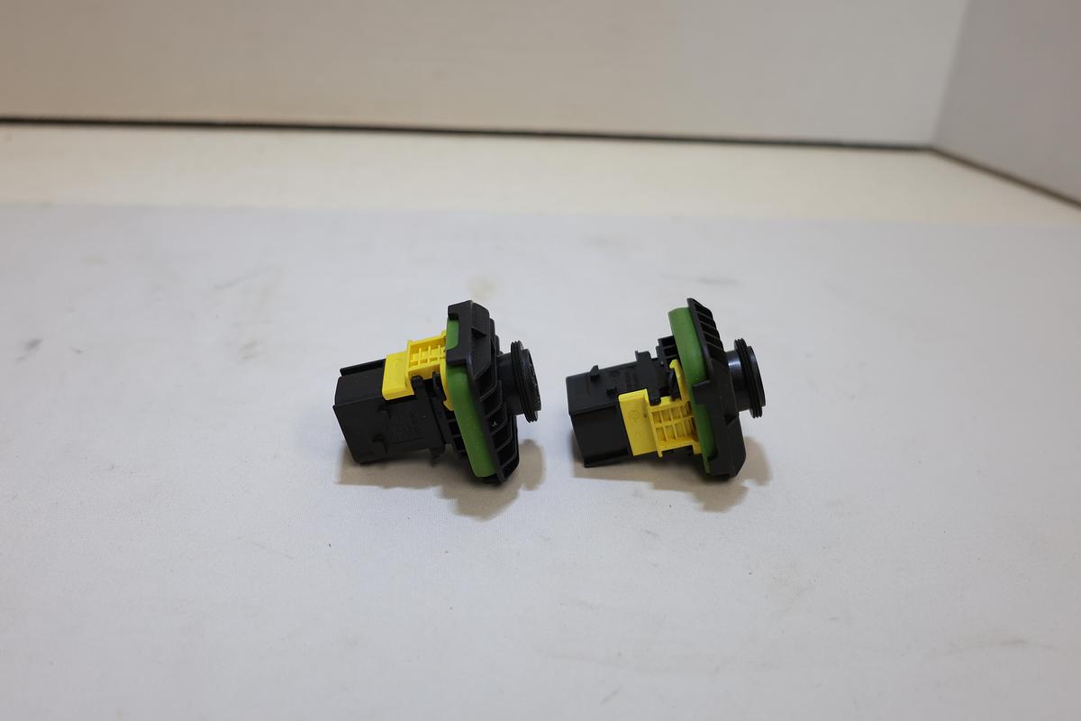 Lot of 2 TE Connectivity 4-Pin Sealed Bulkhead Panel Mount Connectors New