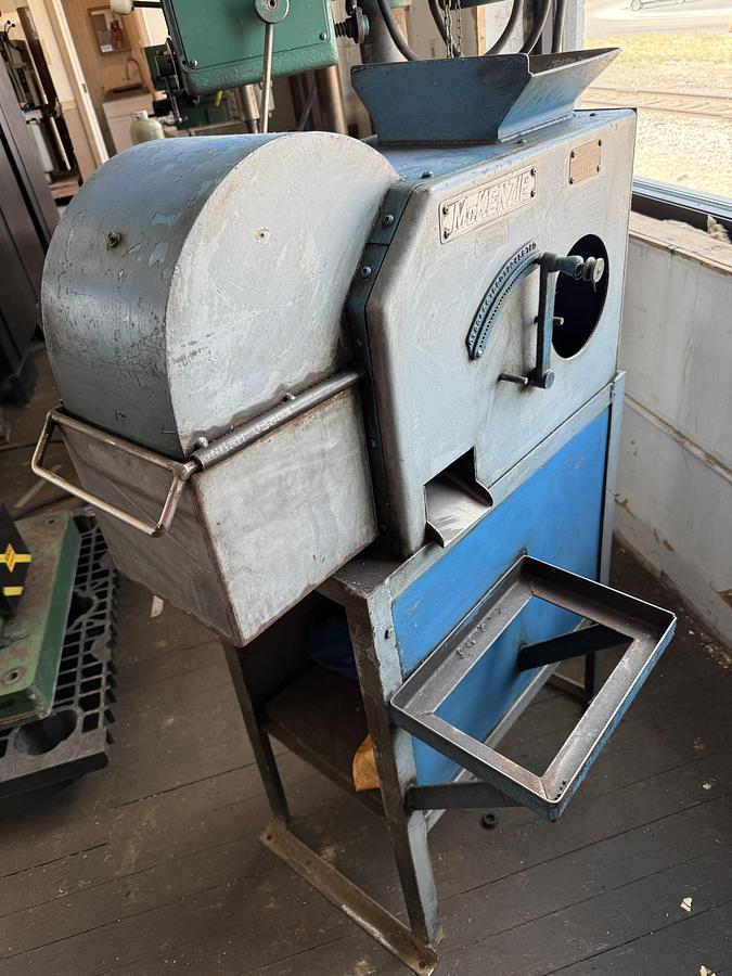 Used McKenzie 1097 Chip Separator – Used, Fully Functional, Great for CNC Shops