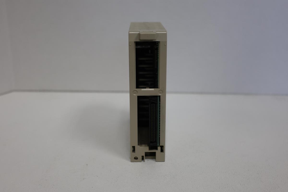 Used OMRON CS1W-ID211 Digital Input Module | 16-Point, 24V DC | For CS1 Series PLC GHC-34