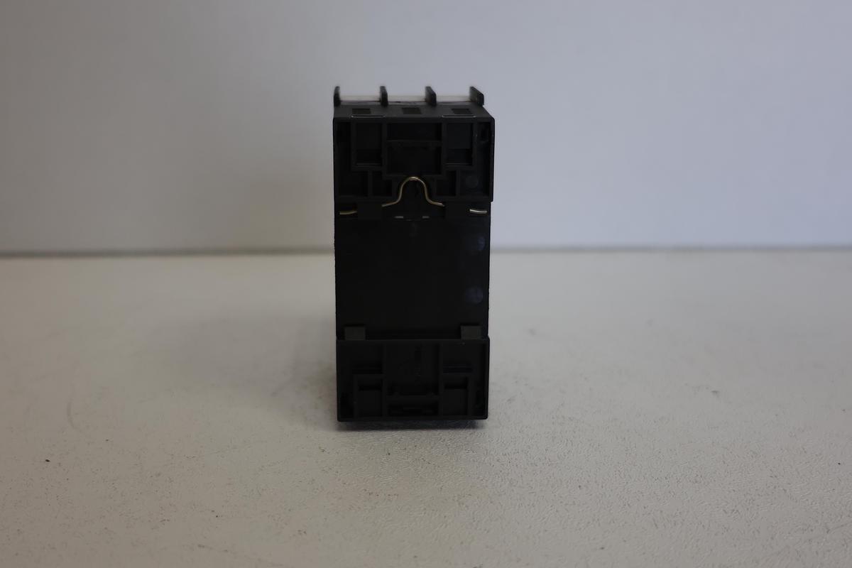 Used Siemens 3RV1021-4CA10 Motor Protection Circuit Breaker GHA-160