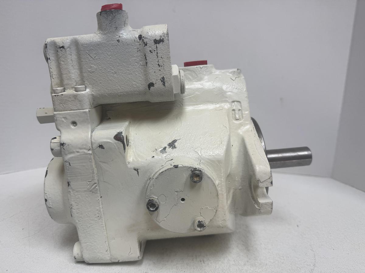 Used Sundstrand Hydro Transmission L38-7044K Hydraulic Pump GHB-92
