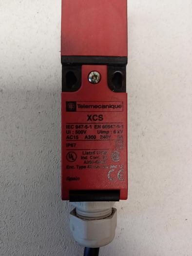 Used TELEMECANIQUE XCS-PA591 IEC 947-5-1 Safety Switch 240V 3A GH200