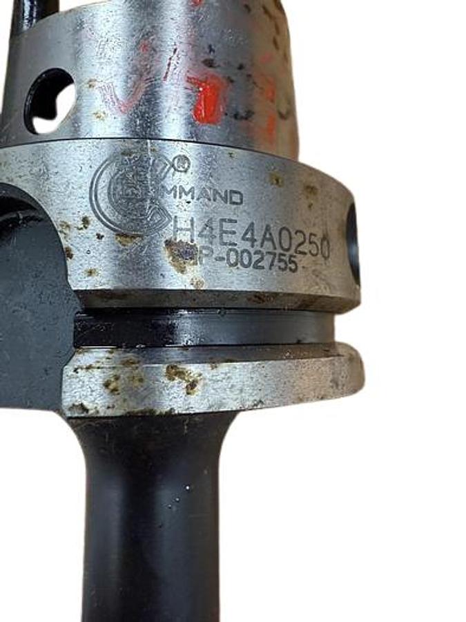Used COMMAND H4E4A0250 TOOL HOLDER 